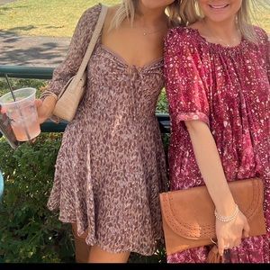 Boutique Sheer Sleeve Dress Small